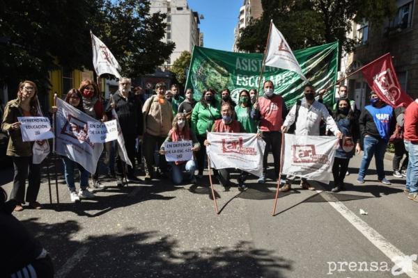 Acompañamos el reclamo por el edificio de la EETP 625