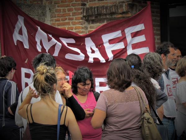 Frente al robo en nuestro aguinaldo reclamamos en el Ministerio por ganancias