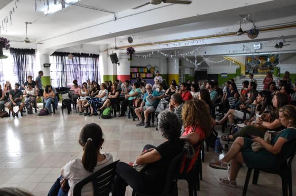Asamblea docente hacia el paro del 24