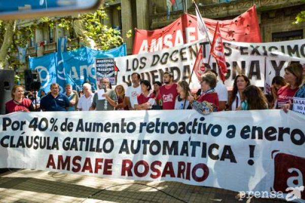 Paro total y acto unitario frente a Gobernación