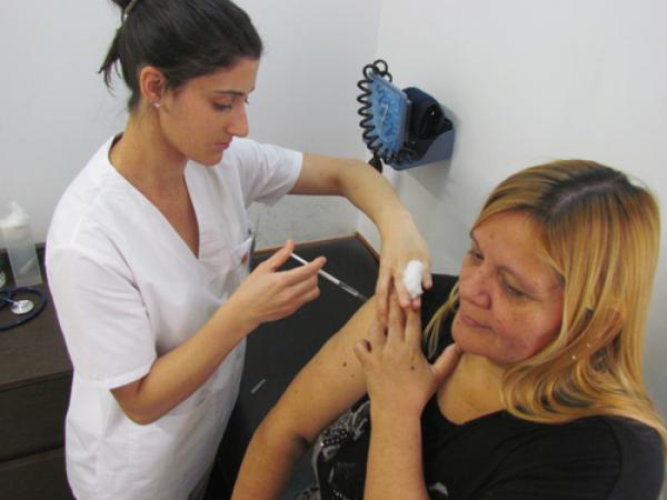 Vacunación: Refuerzo de Doble Adultos y de Hepatitis B en Amsafe Rosario