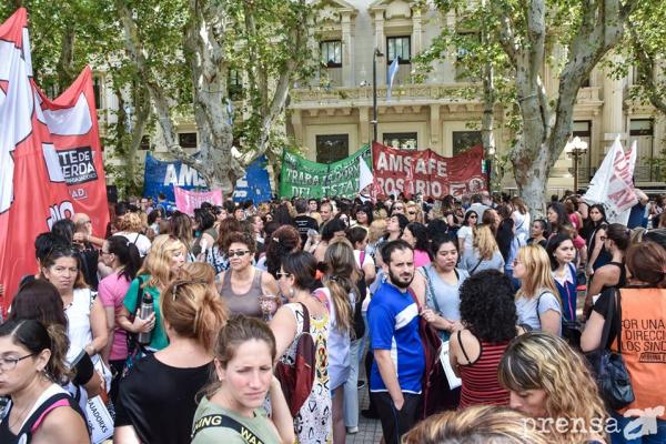 Amsafe Rosario se reunió con autoridades en el Ministerio de Educación.