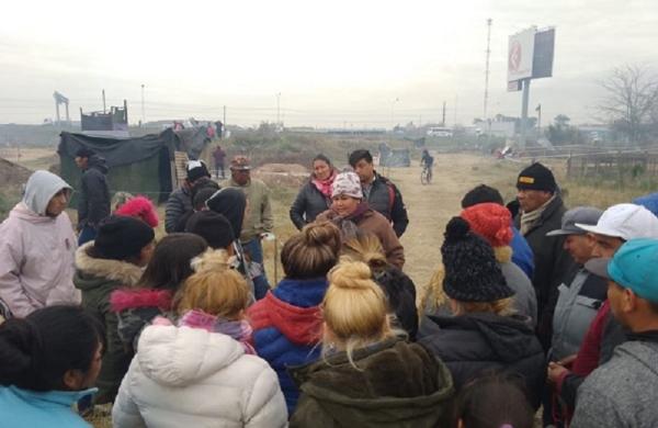 No a la represión de las familias que reclaman por vivienda.