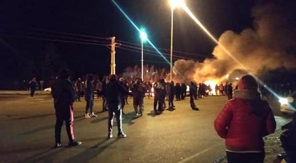 Todxs al paro y la movilización. Solidaridad con lxs docentes y estatales de Chubut