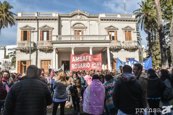 Frazadazo y movilización contra el ajuste