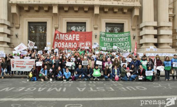 Concentración de AMSAFE Rosario y ATE Rosario