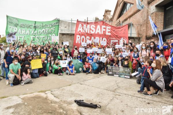 Concentración en el ME por las condiciones de las escuelas