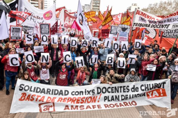 Paro total e importante movilización en solidaridad con Chubut