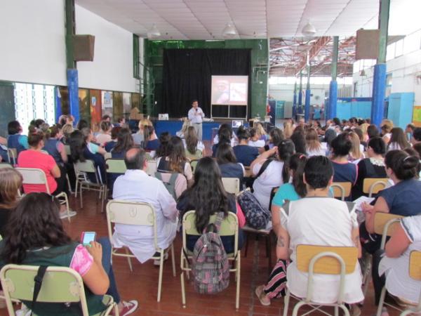 Masivo curso de RCP y Primeros Auxilios en barrio Rucci