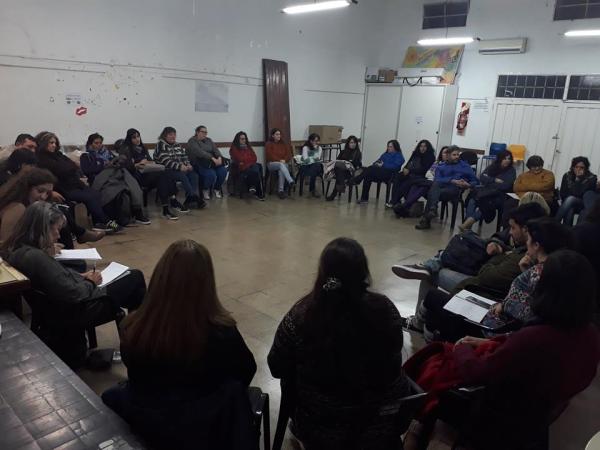 Importante reunión de docentes de Jornada Ampliada