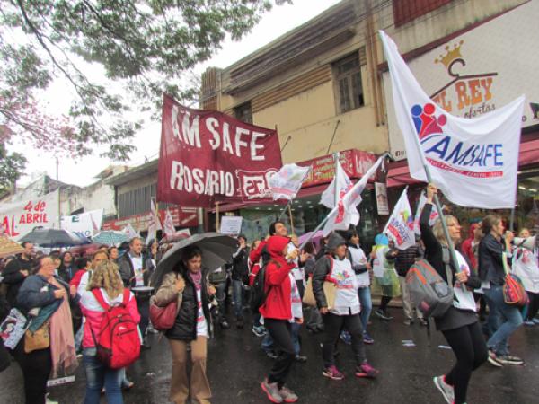 Paro provincial y marcha en Santa Fe