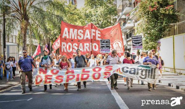 Masiva movilización por las calles de Rosario