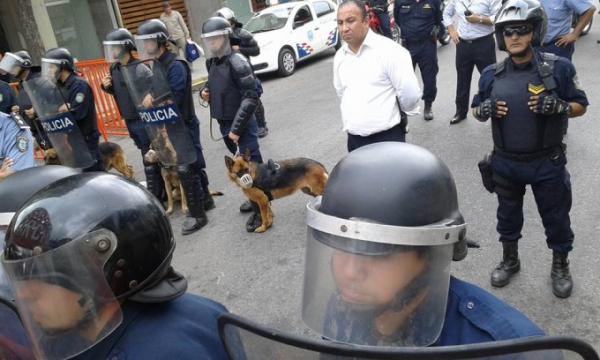 Masiva movilización docente en Santiago del Estero. 