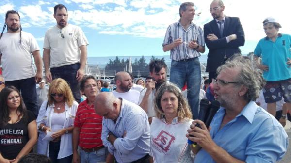 Solidaridad con los trabajadores de General Motors. No a los despidos!