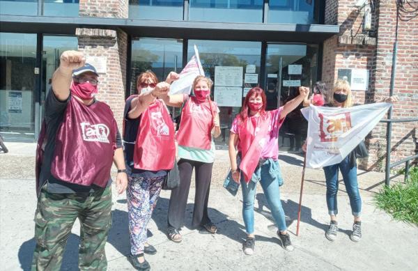 Presentación en el Ministerio de Educación: no a la destitularización. Respeto de la reparación histórica de CECLA