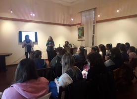 Programa taller sobre cuidados de la voz y normativa docente