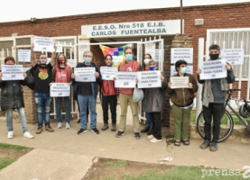 Abrazo Solidario a la Escuela Secundaria 518