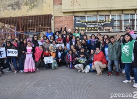 Abrazos solidarios escuelas 1280 y 1279