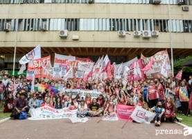 Acto de Amsafe y Sadop frente al Ministerio de Educación en Santa Fe