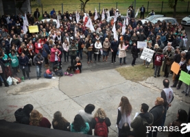Importante concentración frente al Ministerio en Rosario