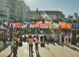 Miles de rosarinas y rosarinos marchamos por Justicia por Santiago Maldonado