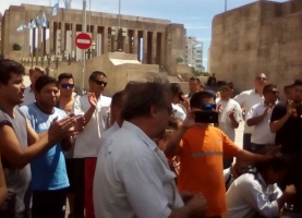 Acto de CGT y CTA en BA – Concentración de trabajadores de General Motors frente al Concejo Deliberante de Rosario