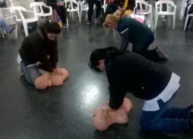 Curso de RCP y Primeros Auxilios en la escuela nº 615.